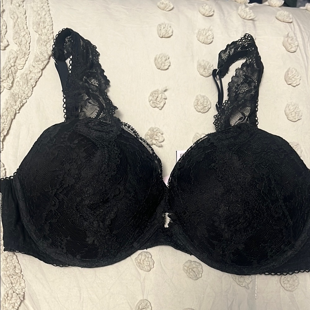 Victoria’s Secret Lace push up 36D